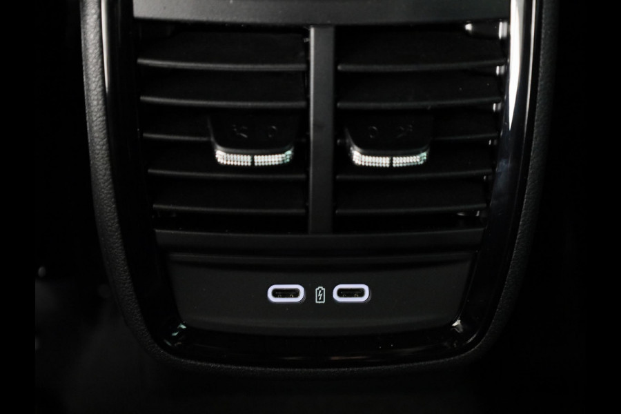Škoda Kamiq 1.0 TSI Monte Carlo 115pk DSG-7 | Navigatiepakket | 18 inch | Adaptive Cruise | Dode hoek sensoren | Panoramadak | Stoelverwarming