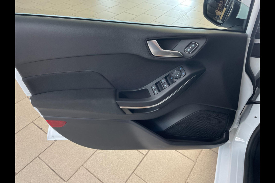 Ford Fiesta 1.0 EcoBoost Hybrid AIRCO NAVI CRUISE ELEK RAMEN CENT VERG VELGEN 5 DEURS PRIVACYGLAS ZEER NETTE AUTO