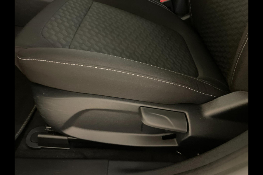 Ford Fiesta 1.0 EcoBoost Hybrid AIRCO NAVI CRUISE ELEK RAMEN CENT VERG VELGEN 5 DEURS PRIVACYGLAS ZEER NETTE AUTO