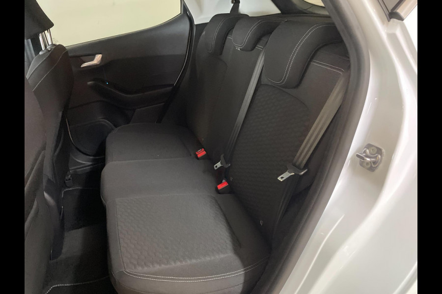 Ford Fiesta 1.0 EcoBoost Hybrid AIRCO NAVI CRUISE ELEK RAMEN CENT VERG VELGEN 5 DEURS PRIVACYGLAS ZEER NETTE AUTO