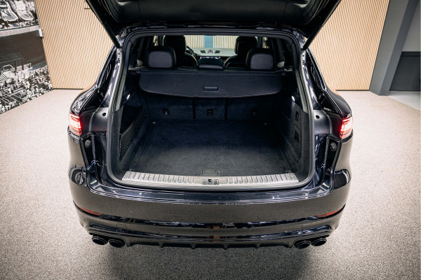 Porsche Cayenne 3.0 | Burmester | sportuitlaat | Pano | 360 camera | Stoelverwarming en ventilatie |