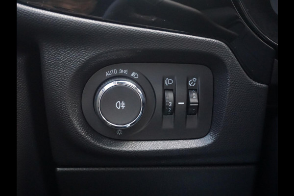 Opel Corsa 1.2 Turbo GS Keyless entry | Climate control