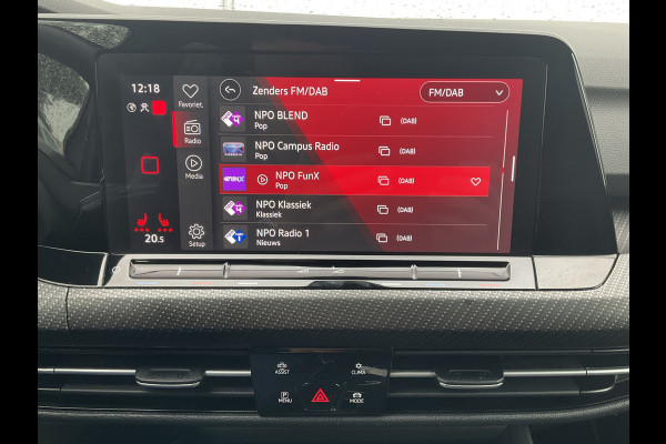 Volkswagen Golf 1.5 eTSI R-Line Business+ Automaat Adap.Cruise Stoel/Stuurverw Led Sfeerverlichting!
