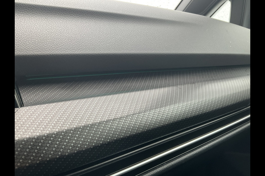 Volkswagen Golf 1.5 eTSI R-Line Business+ Automaat Adap.Cruise Stoel/Stuurverw Led Sfeerverlichting!