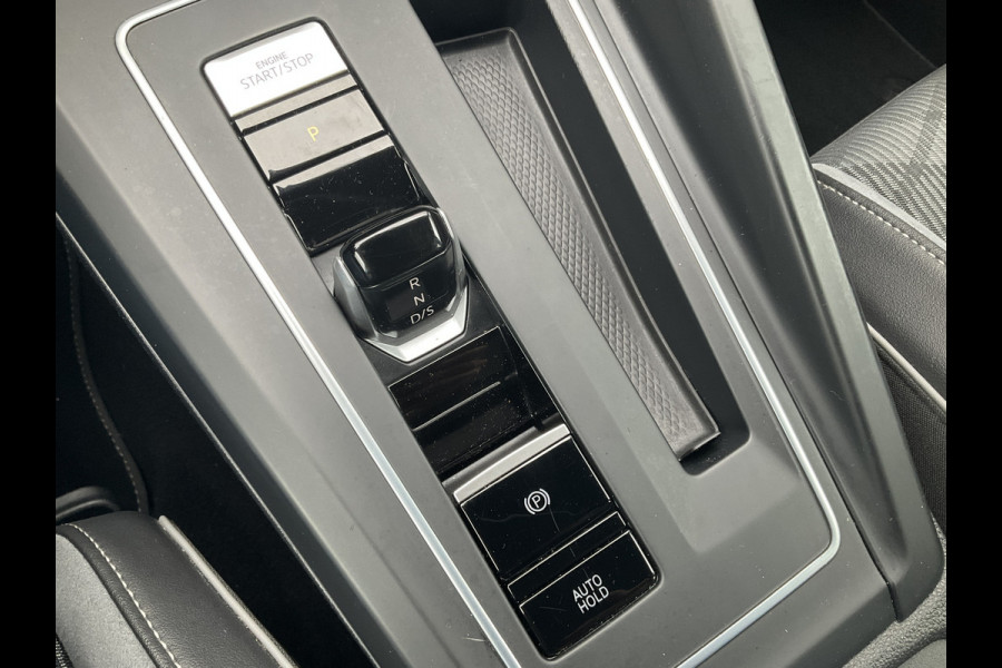 Volkswagen Golf 1.5 eTSI R-Line Business+ Automaat Adap.Cruise Stoel/Stuurverw Led Sfeerverlichting!