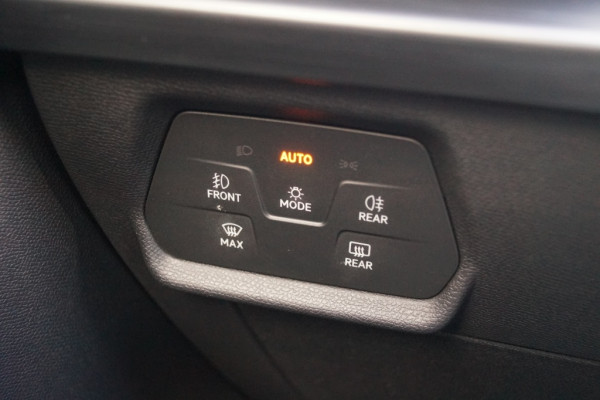 CUPRA Leon Sportstourer 1.5 eTSI 150pk DSG Business Editon Plus -LED-ECC-