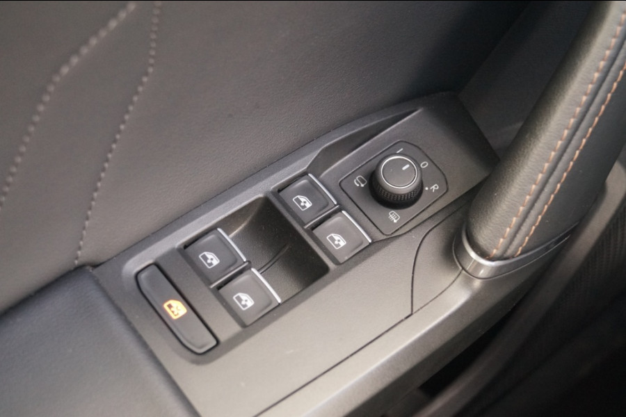 CUPRA Leon Sportstourer 1.5 eTSI 150pk DSG Business Editon Plus -LED-ECC-