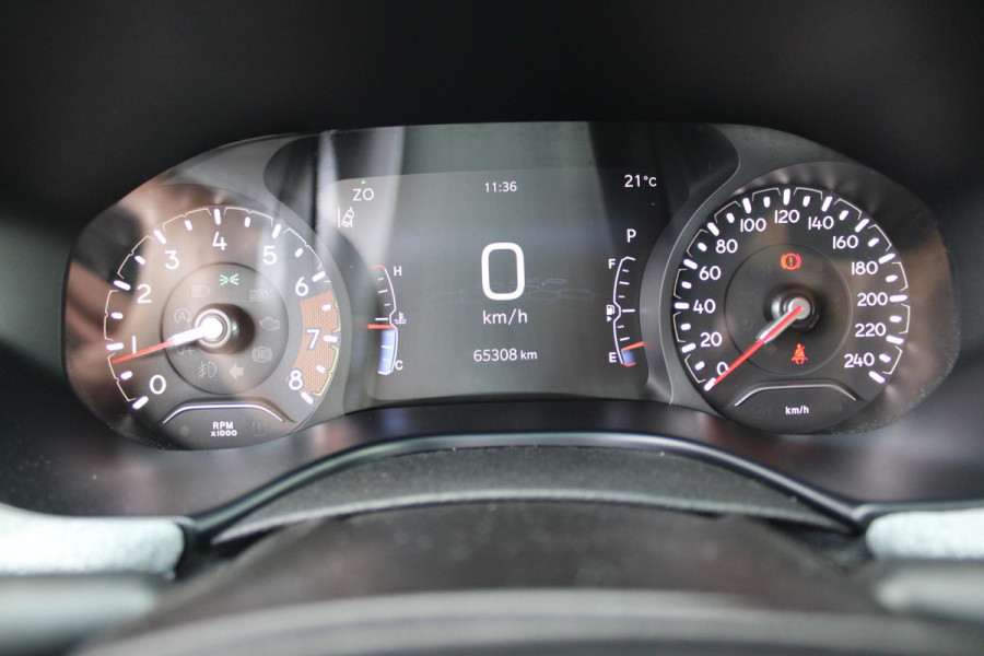 Jeep Compass 1.3T LONGITUDE AUTOMAAT | NAVIGATIE | ACHTERUITRIJCAMERA | PARKEERSENSOREN | APPLE CARPLAY / ANDROID AUTO | LICHTMETALEN VELGEN | LED KOPLAMPEN | LED MISTLAMPEN | ADAPTIVE CRUISE CONTROL | KEYLESS ENTRY / START | DRAADLOOS TELEFOONLADER | CLIMATE CONTROL |