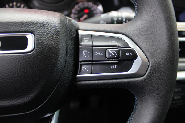 Jeep Compass 1.3T LONGITUDE AUTOMAAT | NAVIGATIE | ACHTERUITRIJCAMERA | PARKEERSENSOREN | APPLE CARPLAY / ANDROID AUTO | LICHTMETALEN VELGEN | LED KOPLAMPEN | LED MISTLAMPEN | ADAPTIVE CRUISE CONTROL | KEYLESS ENTRY / START | DRAADLOOS TELEFOONLADER | CLIMATE CONTROL |