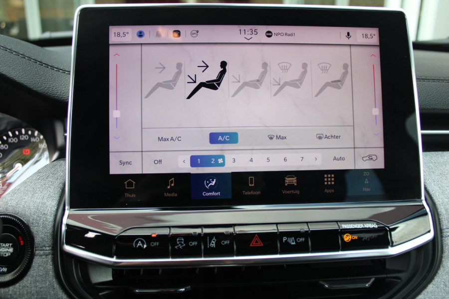 Jeep Compass 1.3T LONGITUDE AUTOMAAT | NAVIGATIE | ACHTERUITRIJCAMERA | PARKEERSENSOREN | APPLE CARPLAY / ANDROID AUTO | LICHTMETALEN VELGEN | LED KOPLAMPEN | LED MISTLAMPEN | ADAPTIVE CRUISE CONTROL | KEYLESS ENTRY / START | DRAADLOOS TELEFOONLADER | CLIMATE CONTROL |
