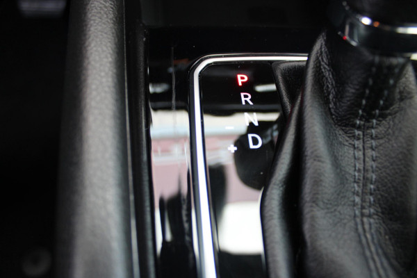 Jeep Compass 1.3T LONGITUDE AUTOMAAT | NAVIGATIE | ACHTERUITRIJCAMERA | PARKEERSENSOREN | APPLE CARPLAY / ANDROID AUTO | LICHTMETALEN VELGEN | LED KOPLAMPEN | LED MISTLAMPEN | ADAPTIVE CRUISE CONTROL | KEYLESS ENTRY / START | DRAADLOOS TELEFOONLADER | CLIMATE CONTROL |