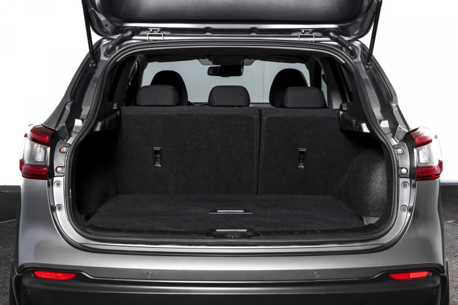 Nissan QASHQAI 1.3 DIG-T 140 PK Acenta | Pano | Cruise | Trekhaak | PDC | Camera | NAV+Android Auto | ECC | LM 17" |