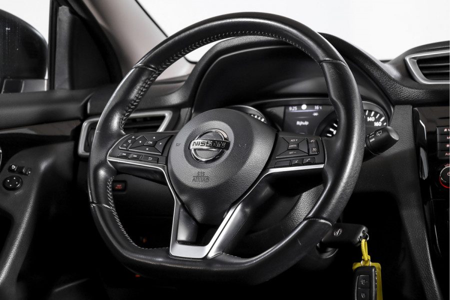 Nissan QASHQAI 1.3 DIG-T 140 PK Acenta | Pano | Cruise | Trekhaak | PDC | Camera | NAV+Android Auto | ECC | LM 17" |