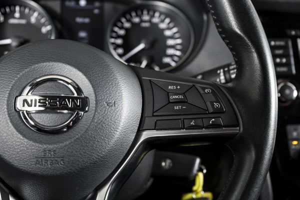 Nissan QASHQAI 1.3 DIG-T 140 PK Acenta | Pano | Cruise | Trekhaak | PDC | Camera | NAV+Android Auto | ECC | LM 17" |