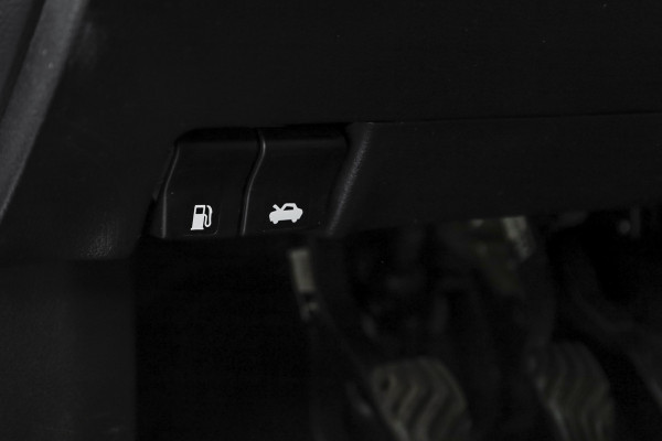 Nissan QASHQAI 1.3 DIG-T 140 PK Acenta | Pano | Cruise | Trekhaak | PDC | Camera | NAV+Android Auto | ECC | LM 17" |
