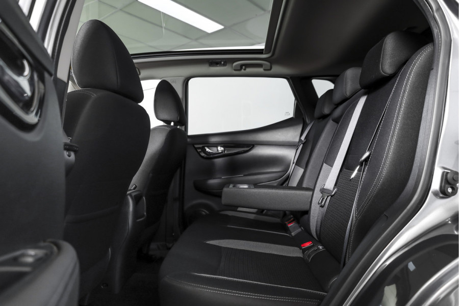 Nissan QASHQAI 1.3 DIG-T 140 PK Acenta | Pano | Cruise | Trekhaak | PDC | Camera | NAV+Android Auto | ECC | LM 17" |