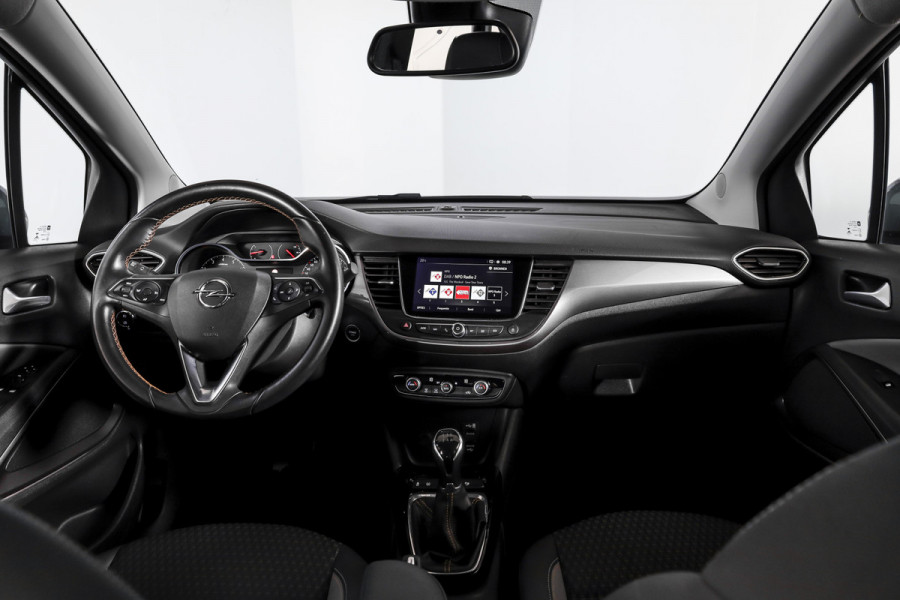 Opel Crossland X 1.2 Turbo 110 PK Innovation | Cruise | LED | Afn. Trekhaak | PDC | NAV + App. Connect | ECC | DAB | LM 16" |