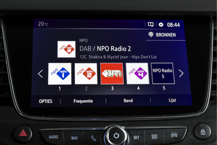 Opel Crossland X 1.2 Turbo 110 PK Innovation | Cruise | LED | Afn. Trekhaak | PDC | NAV + App. Connect | ECC | DAB | LM 16" |