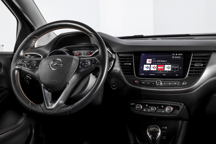 Opel Crossland X 1.2 Turbo 110 PK Innovation | Cruise | LED | Afn. Trekhaak | PDC | NAV + App. Connect | ECC | DAB | LM 16" |
