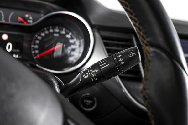 Opel Crossland X 1.2 Turbo 110 PK Innovation | Cruise | LED | Afn. Trekhaak | PDC | NAV + App. Connect | ECC | DAB | LM 16" |