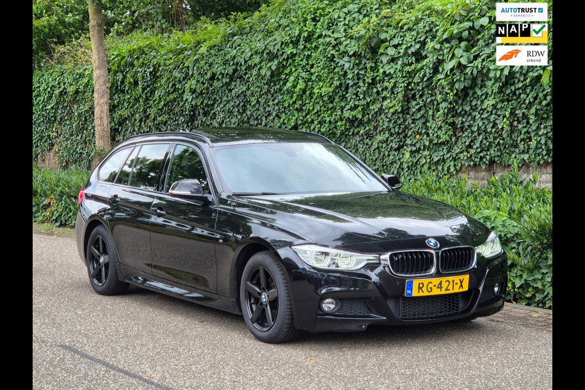 BMW 3 Serie Touring 320i High Executive M Sport Panorama Apple CarPlay Trekhaak NAP APK Rijklaar