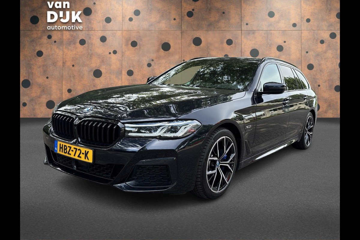 BMW 5 Serie Touring 530e xDrive Business Edition. M Sport Hybrid 292PK Carbonschwarz Pano dak Head up Display  Co Pilot Adaptive Suspension Laser Lights