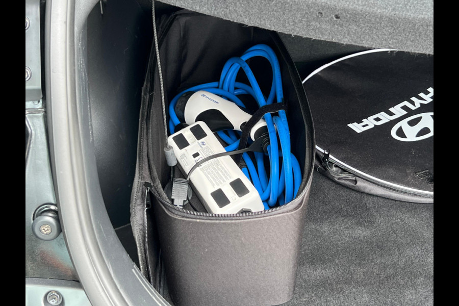 Hyundai Kona EV Comfort 64 kWh 2x voorraad | NL AUTO | CAMERA | 100 SOH!