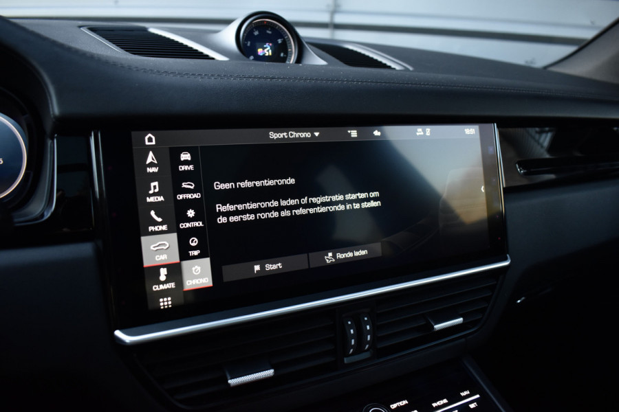 Porsche Cayenne 3.0 E-Hybrid 462pk | Panoramadak | 22'' Velgen | Matrix PDLS+ | Massage Stoelen | Trekhaak wegklapbaar | Bose |