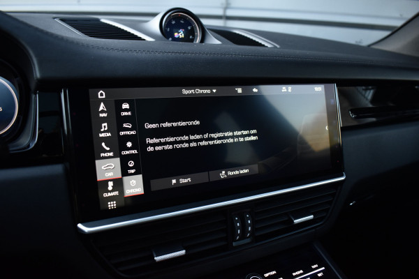 Porsche Cayenne 3.0 E-Hybrid 462pk | Panoramadak | 22'' Velgen | Matrix PDLS+ | Massage Stoelen | Trekhaak wegklapbaar | Bose |