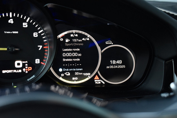 Porsche Cayenne 3.0 E-Hybrid 462pk | Panoramadak | 22'' Velgen | Matrix PDLS+ | Massage Stoelen | Trekhaak wegklapbaar | Bose |