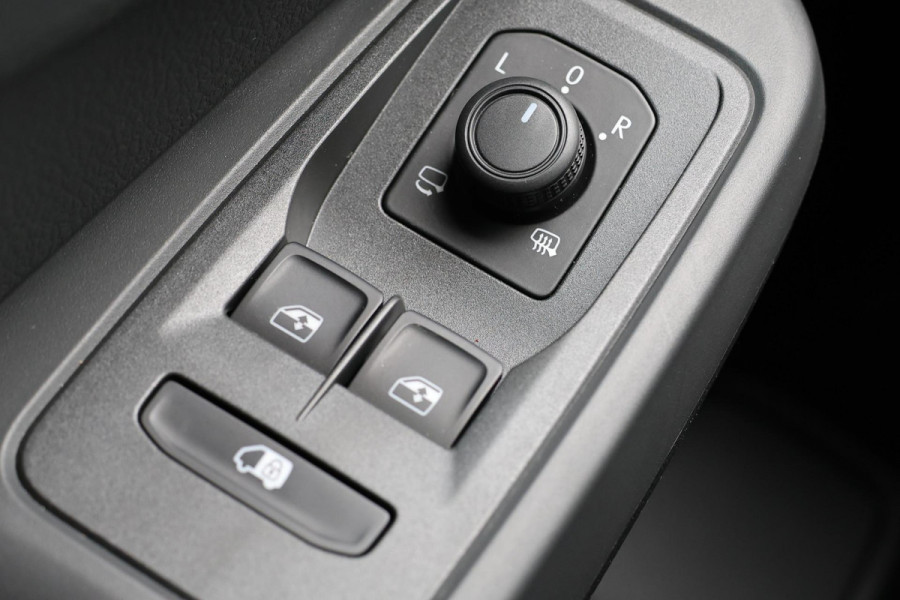 Volkswagen Caddy Cargo Maxi 2.0 TDI R-Line | LED | Camera | CarPlay | Lane DAB | Trekhaak | Keyless Go | Fabrieksgarantie