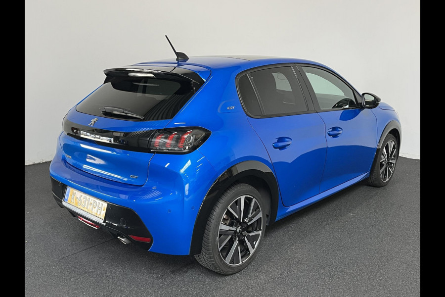 Peugeot 208 1.2 PureTech 100pk GT Panorama dak Navigatie Camera Lichtmetalen Velgen 17" Extra Getint Glas Led Dab Cruise control
