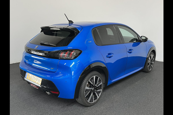 Peugeot 208 1.2 PureTech 100pk GT Panorama dak Navigatie Camera Lichtmetalen Velgen 17" Extra Getint Glas Led Dab Cruise control