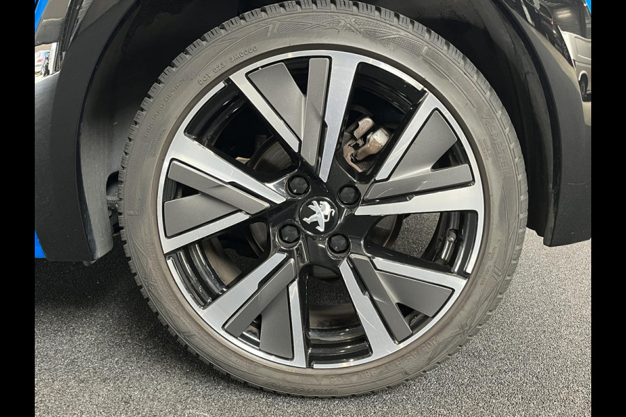 Peugeot 208 1.2 PureTech 100pk GT Panorama dak Navigatie Camera Lichtmetalen Velgen 17" Extra Getint Glas Led Dab Cruise control