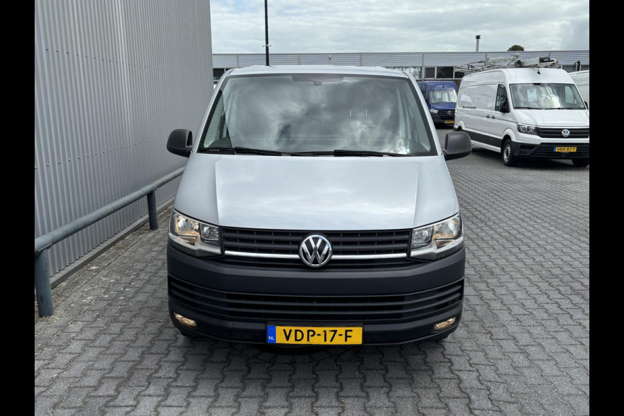Volkswagen Transporter 2.0 TDI L1H1 Comfortline*AUTOM.*NAVI*CRUISE*APPLE