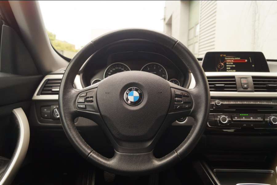 BMW 3-serie GT 320d 190pk Executive -LEER-NAVI-LED-ECC-PDC-
