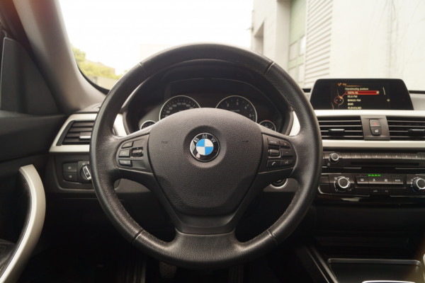 BMW 3-serie GT 320d 190pk Executive -LEER-NAVI-LED-ECC-PDC-