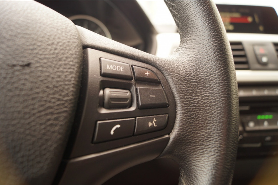 BMW 3-serie GT 320d 190pk Executive -LEER-NAVI-LED-ECC-PDC-