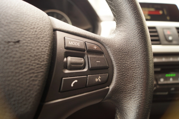BMW 3-serie GT 320d 190pk Executive -LEER-NAVI-LED-ECC-PDC-