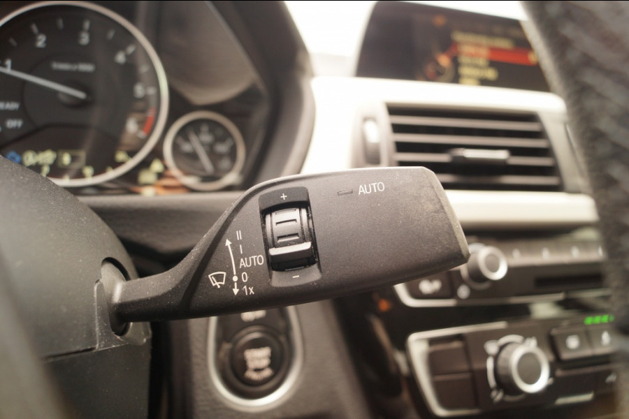 BMW 3-serie GT 320d 190pk Executive -LEER-NAVI-LED-ECC-PDC-
