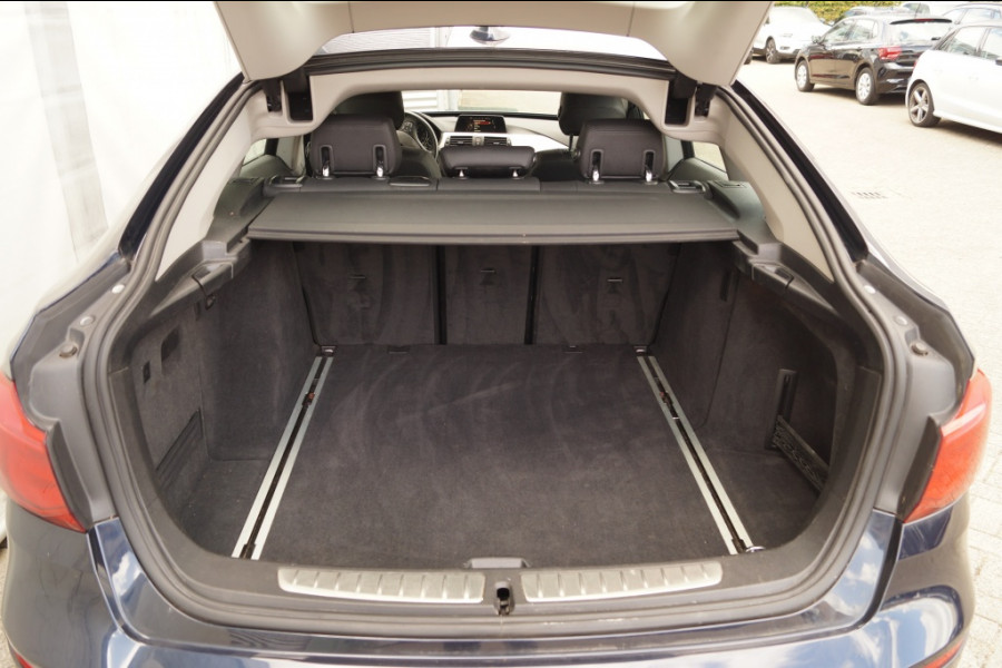 BMW 3-serie GT 320d 190pk Executive -LEER-NAVI-LED-ECC-PDC-
