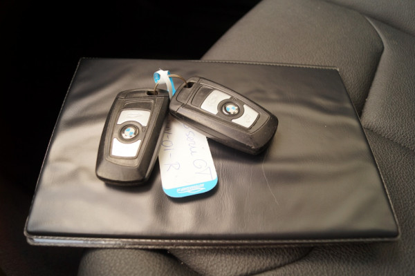 BMW 3-serie GT 320d 190pk Executive -LEER-NAVI-LED-ECC-PDC-