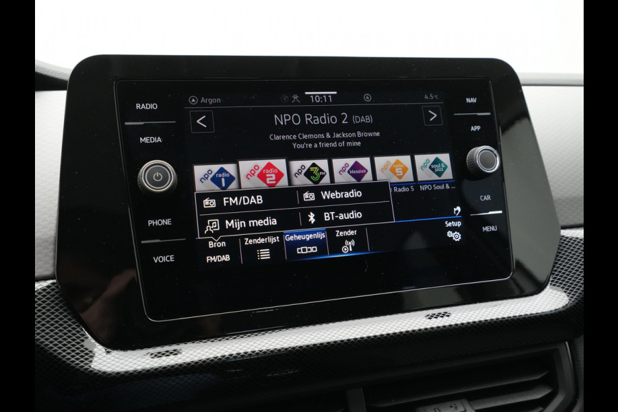 Volkswagen T-Cross 1.0 TSI 115 7DSG Life Edition Automaat | Zijruiten achter en achterruit getint 65% lichtabsorberend | Parkeersensoren voor en achter (Park Distance Control) | Airconditioning automatisch, 2-zone (Climatronic)
