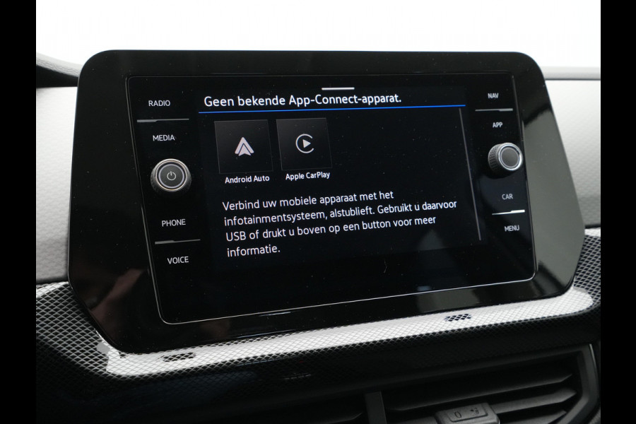 Volkswagen T-Cross 1.0 TSI 115 7DSG Life Edition Automaat | Zijruiten achter en achterruit getint 65% lichtabsorberend | Parkeersensoren voor en achter (Park Distance Control) | Airconditioning automatisch, 2-zone (Climatronic)