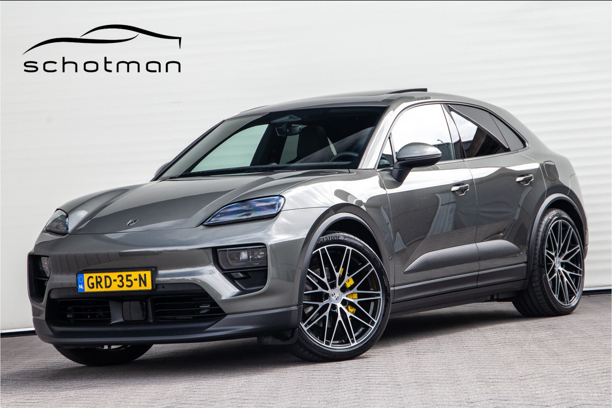 Porsche Macan 4 100 kWh Panorama, Trekhaak, 22" , 18-voudige Sportstoelen, Aventurin gruen Porsche Macan 4 100 kWh Panorama, Trekhaak, 22" , 18-voudige Sportstoelen, Aventurin gruen
