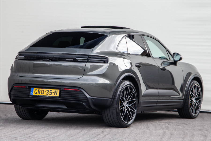 Porsche Macan 4 100 kWh Panorama, Trekhaak, 22" , 18-voudige Sportstoelen, Aventurin gruen