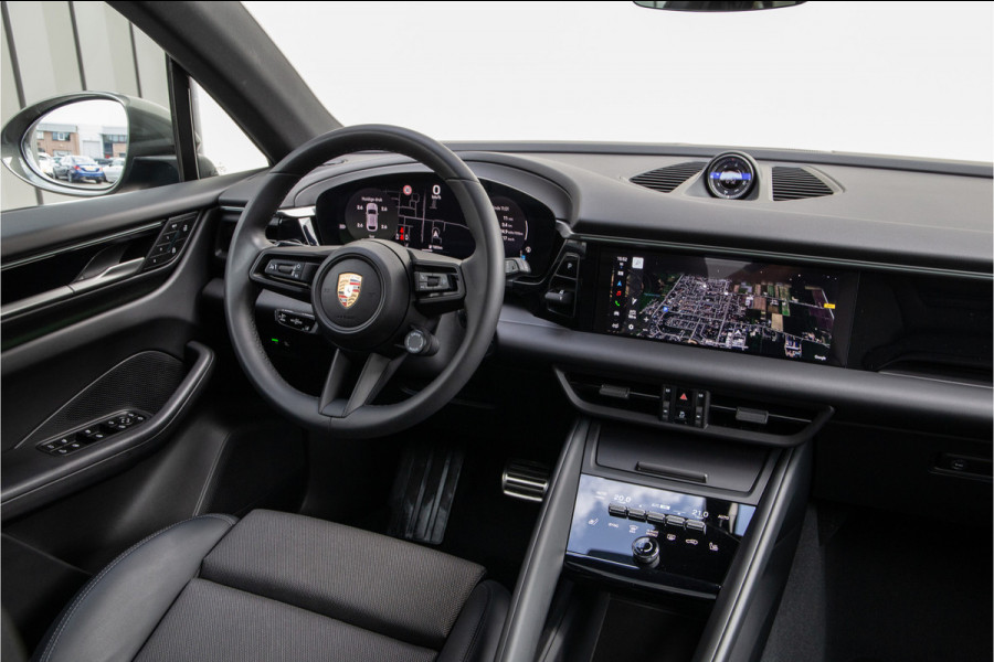Porsche Macan 4 100 kWh Panorama, Trekhaak, 22" , 18-voudige Sportstoelen, Aventurin gruen