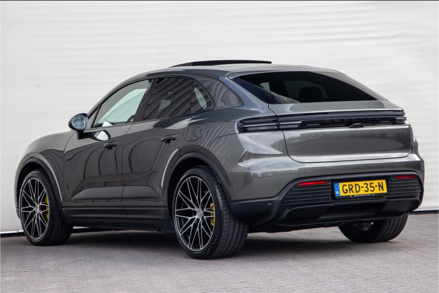Porsche Macan 4 100 kWh Panorama, Trekhaak, 22" , 18-voudige Sportstoelen, Aventurin gruen