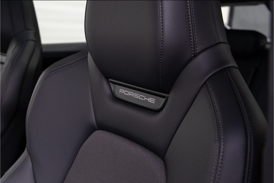 Porsche Macan 4 100 kWh Panorama, Trekhaak, 22" , 18-voudige Sportstoelen, Aventurin gruen