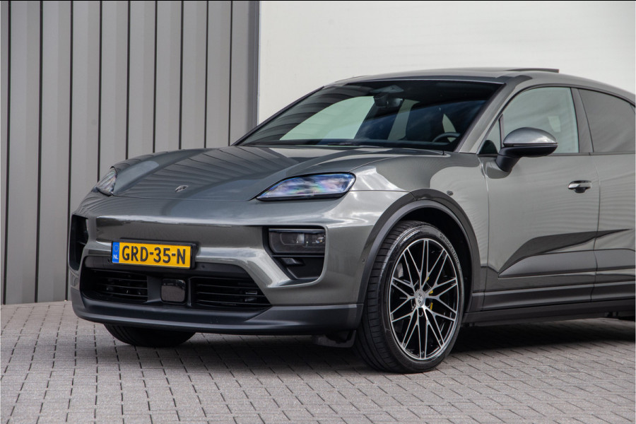 Porsche Macan 4 100 kWh Panorama, Trekhaak, 22" , 18-voudige Sportstoelen, Aventurin gruen